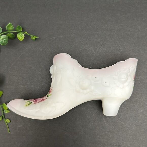Fenton White Satin Milk Glass Hand Painted Slipper Shoe Roses Signed by Artist - Picture 6 of 12